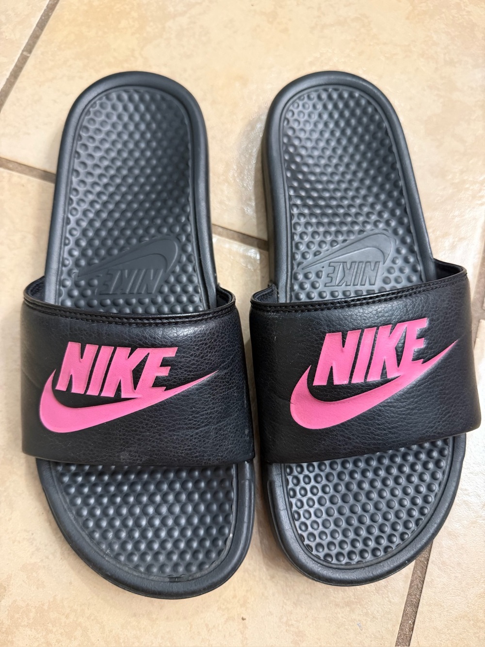 Nike Benassi Slide Sandals